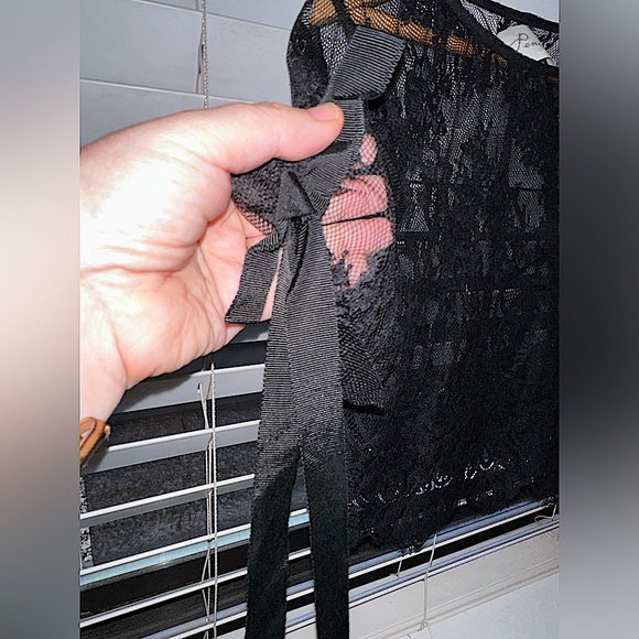 Gorgeous Anthropologie Floating Lace Cropped Blouse By Pencey - Picture 6 of 8